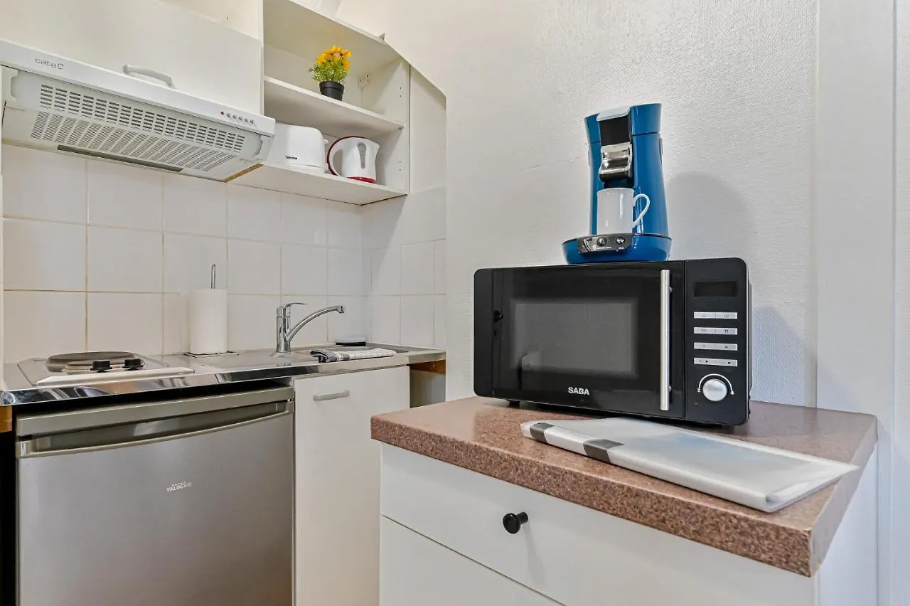 Studio Cosy Proche Paris - 2 Min Rer Gentilly 0*,  France